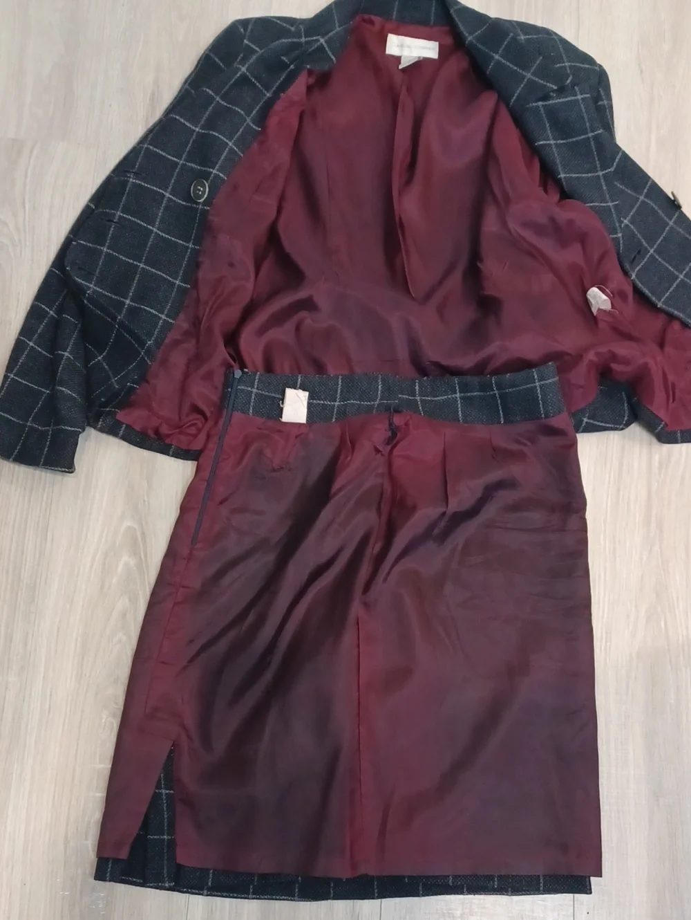 Size 10 CASUAL CORNER double breasted plaid skirt suit. Business Office Vintage